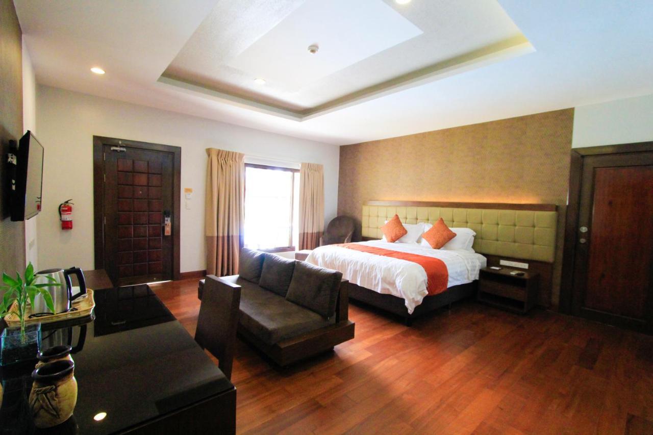 Coron Soleil Garden Resort Exteriör bild